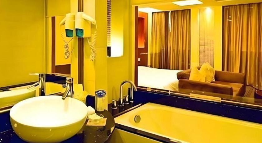 Friendship Hotel Thẩm Quyến Ngoại thất bức ảnh
